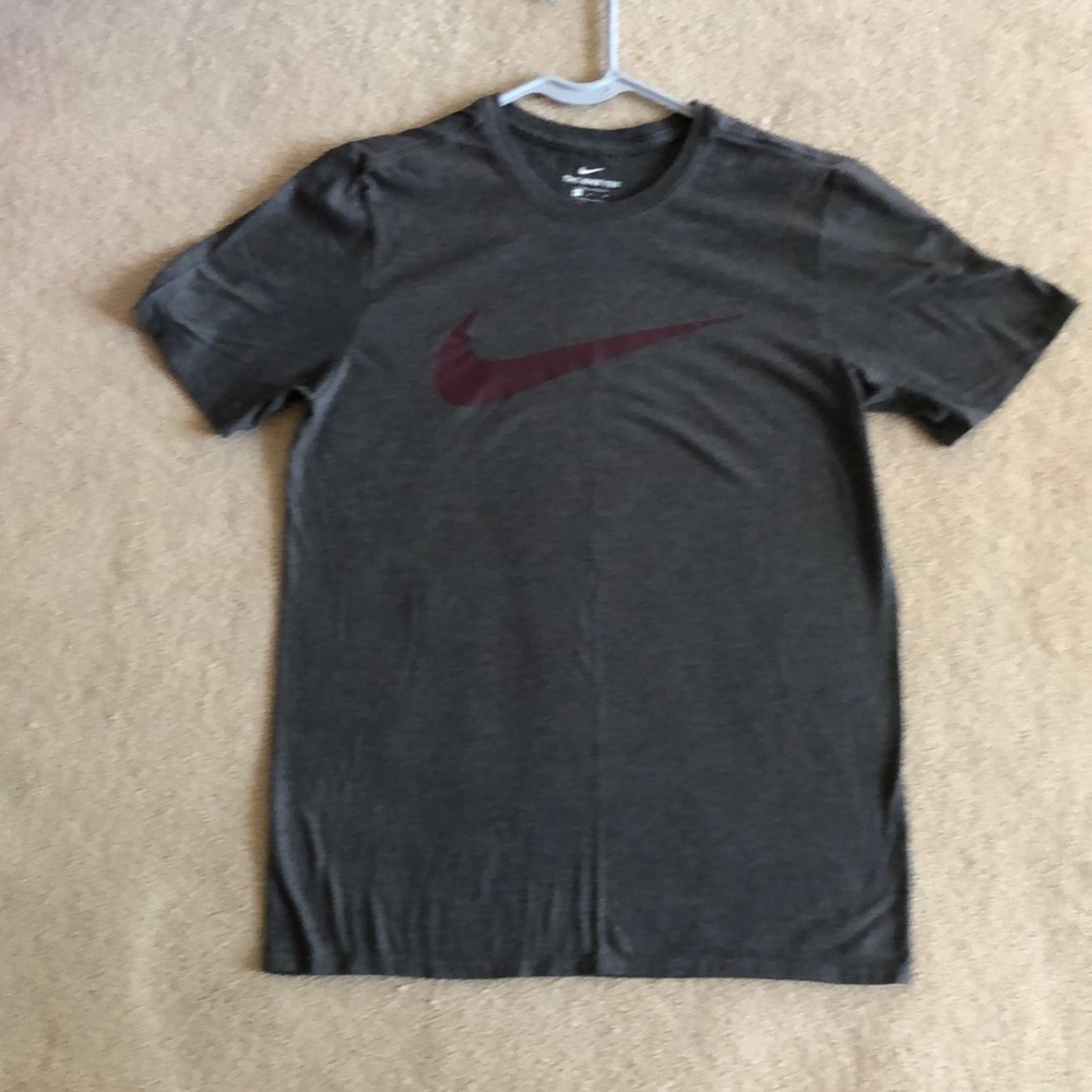 Nike T-shirt